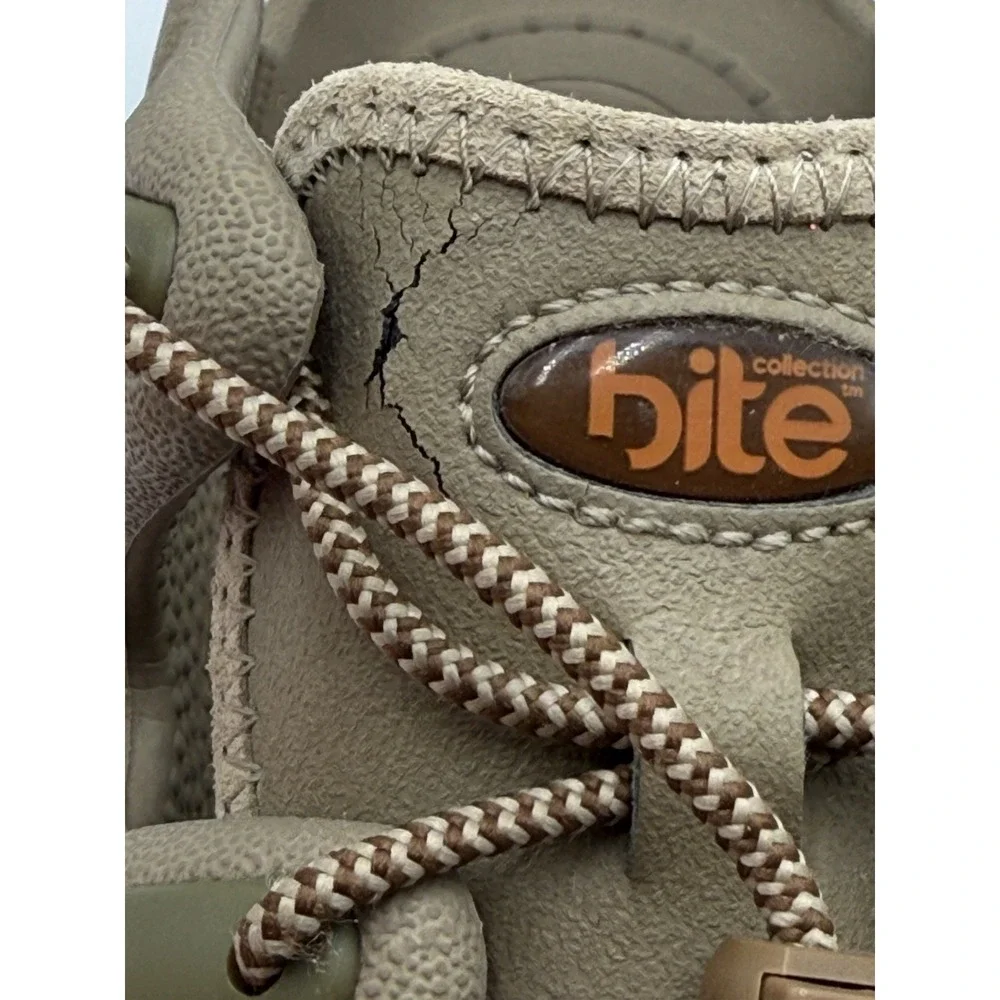 Crocs Bite  Sandals Beige-Taupe Outdoor Hiking Collection Trailbreaker Sz M9 W11